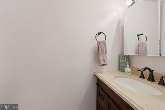 220 DEERPARK CT, Marlton, NJ 08053