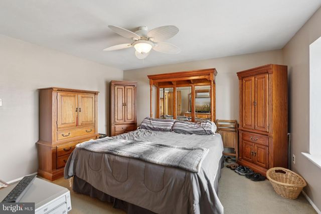 220 DEERPARK CT, Marlton, NJ 08053