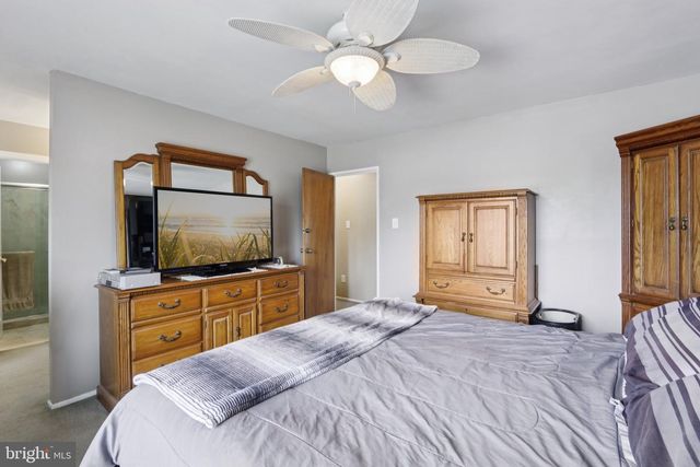 220 DEERPARK CT, Marlton, NJ 08053