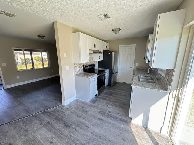 504 BLACKBIRD LANE, Kissimmee, FL 34759