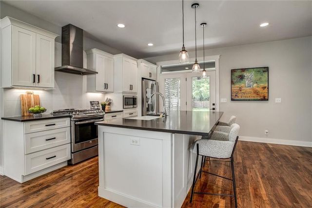 503 NE 100th Street, Kansas City, MO 64155