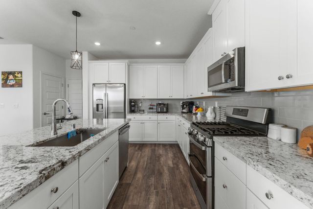 1129 Sierra Morena Way, Roseville, CA 95747