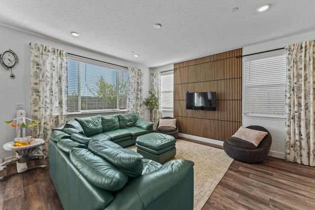 1129 Sierra Morena Way, Roseville, CA 95747