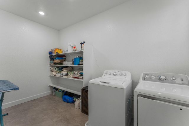 1129 Sierra Morena Way, Roseville, CA 95747