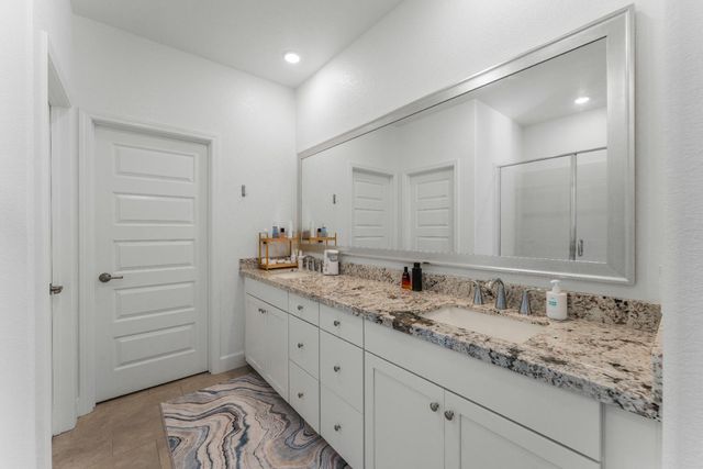 1129 Sierra Morena Way, Roseville, CA 95747