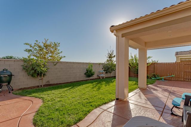 1129 Sierra Morena Way, Roseville, CA 95747