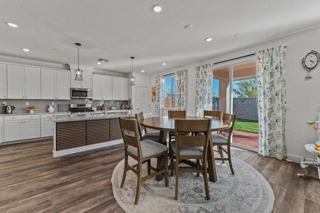 1129 Sierra Morena Way, Roseville, CA 95747