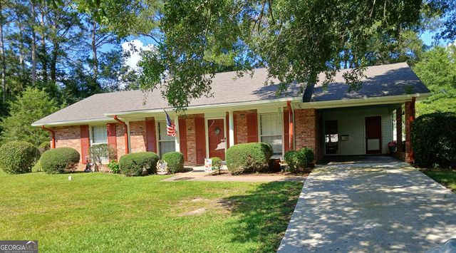 1015 13th Avenue S, Lanett, AL 36863