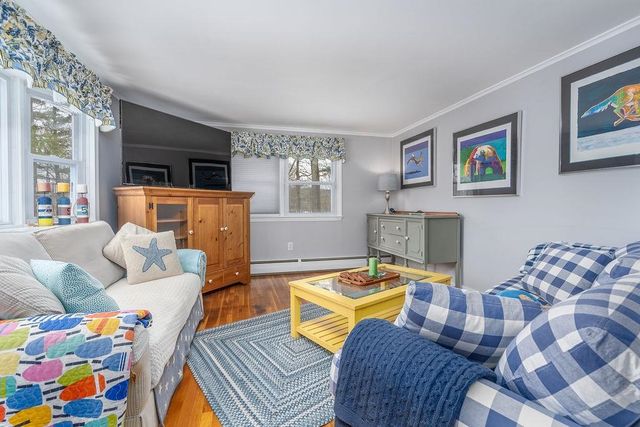 1050 Dover Road, Epsom, NH 03234