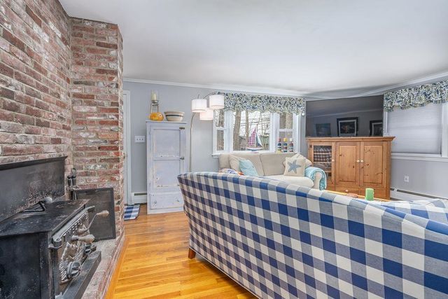 1050 Dover Road, Epsom, NH 03234