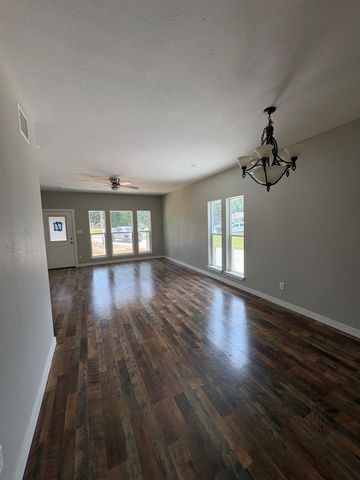 1147 Baja Street, Montgomery, TX 77356