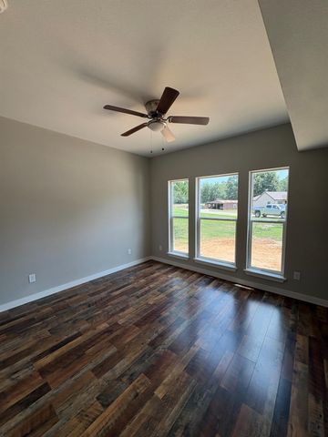 1147 Baja Street, Montgomery, TX 77356