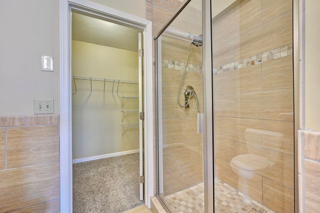 566 Palmer Court, Crestview Hills, KY 41017