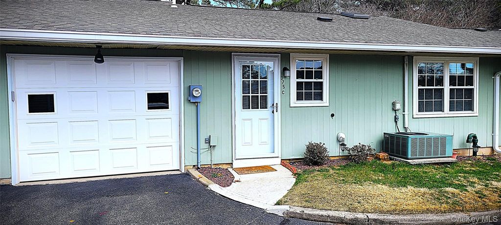 375 Woodbridge Drive C, Ridge, NY 11961