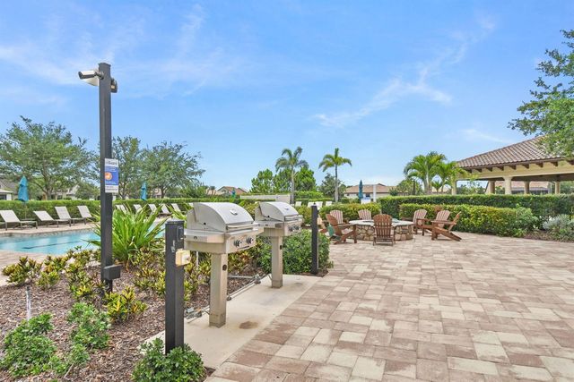 801 SE Courances Drive, Port St. Lucie, FL 34984