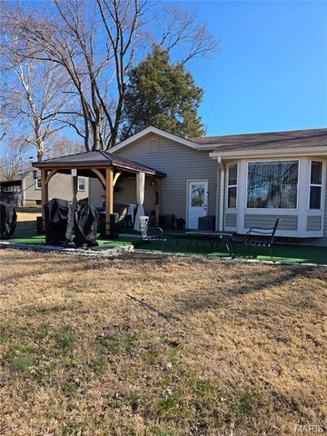 10151 Isabelle Place, St Ann, MO 63074