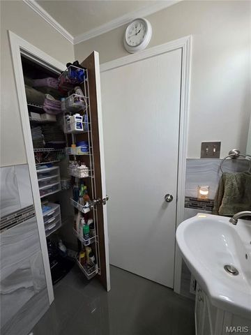 10151 Isabelle Place, St Ann, MO 63074