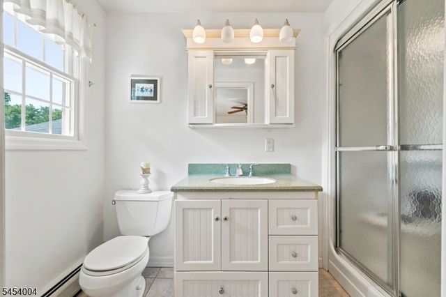 11 Mary Pl, Pequannock Twp., NJ 07440