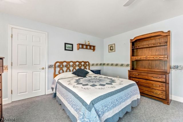 11 Mary Pl, Pequannock Twp., NJ 07440