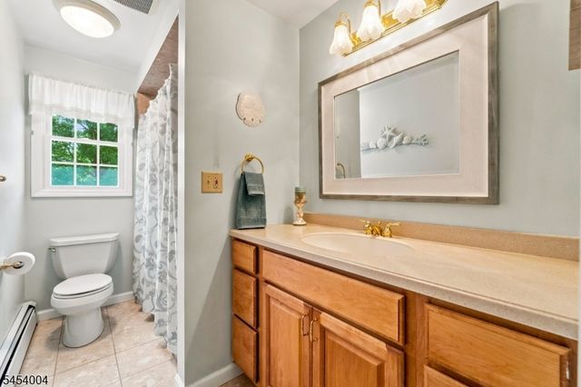 11 Mary Pl, Pequannock Twp., NJ 07440