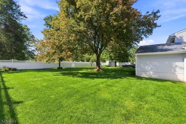 11 Mary Pl, Pequannock Twp., NJ 07440