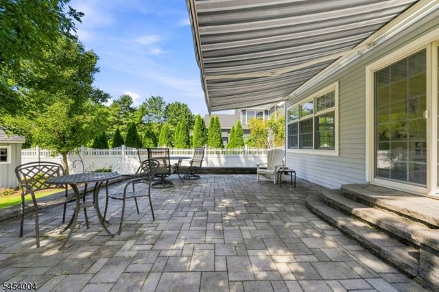 11 Mary Pl, Pequannock Twp., NJ 07440