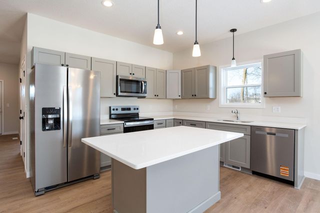 263 Eagle Ridge Drive, Roberts, WI 54023