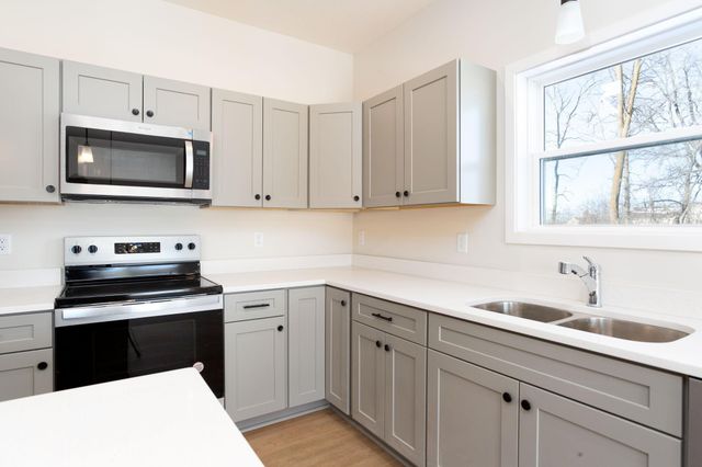 263 Eagle Ridge Drive, Roberts, WI 54023