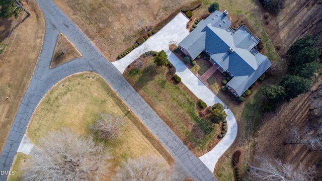 10 Country Club Drive, Siler City, NC 27344