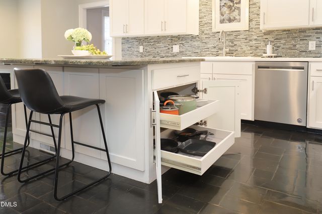 10 Country Club Drive, Siler City, NC 27344