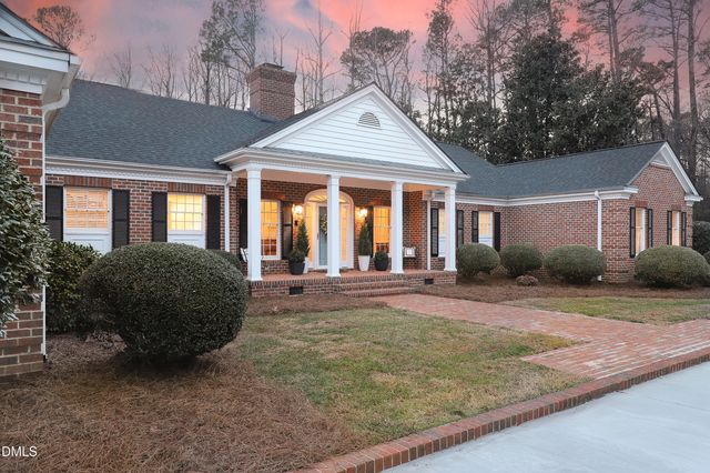 10 Country Club Drive, Siler City, NC 27344