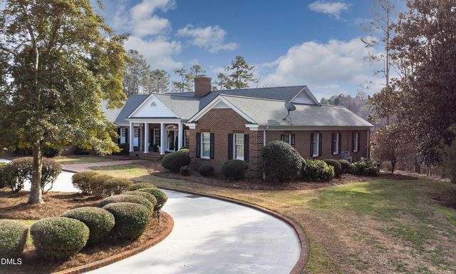 10 Country Club Drive, Siler City, NC 27344