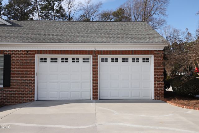 10 Country Club Drive, Siler City, NC 27344