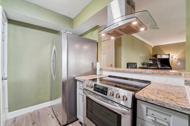 3535 Nasa Rd 1 Parkway 20, Seabrook, TX 77586