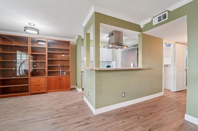 3535 Nasa Rd 1 Parkway 20, Seabrook, TX 77586