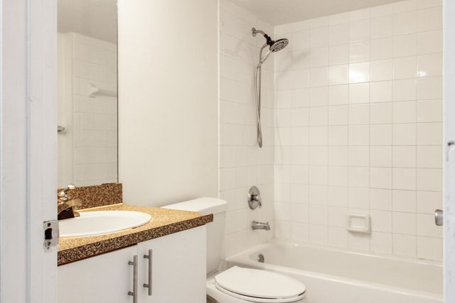 5065 Wiles Road 307, Coconut Creek, FL 33073