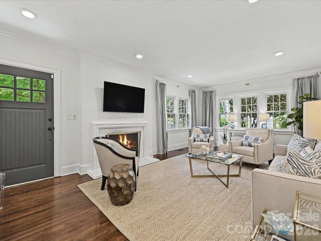 2001 Beverly Drive, Charlotte, NC 28207