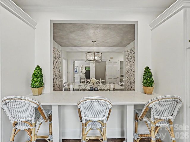 2001 Beverly Drive, Charlotte, NC 28207