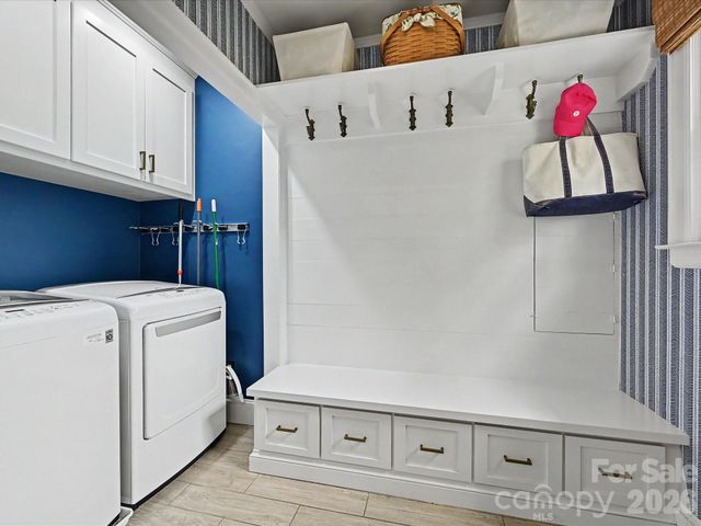 2001 Beverly Drive, Charlotte, NC 28207