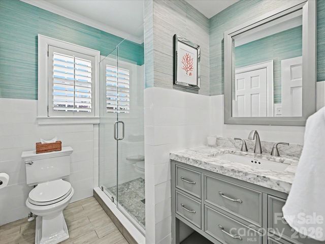 2001 Beverly Drive, Charlotte, NC 28207