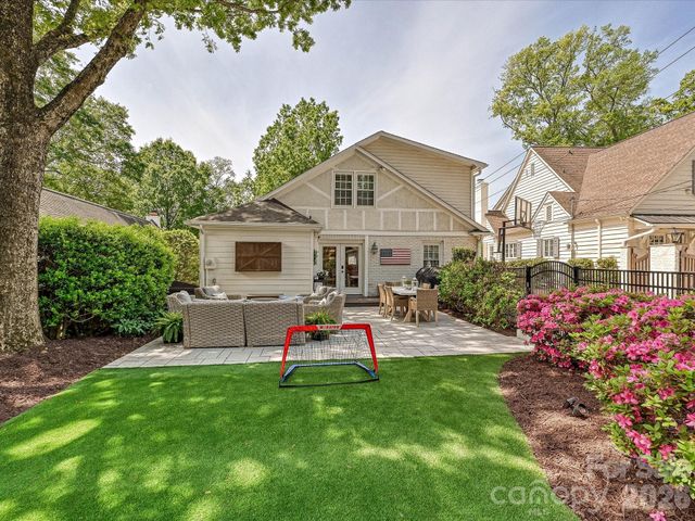 2001 Beverly Drive, Charlotte, NC 28207