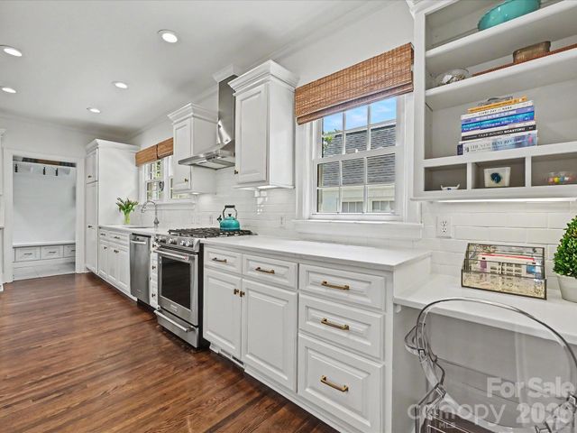 2001 Beverly Drive, Charlotte, NC 28207