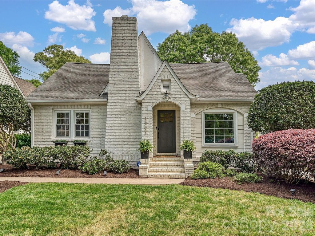 2001 Beverly Drive, Charlotte, NC 28207