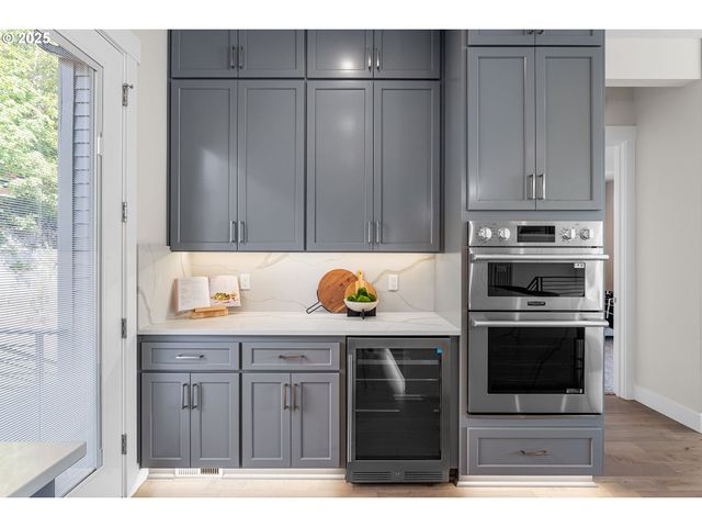 565 W U St, Washougal, WA 98671