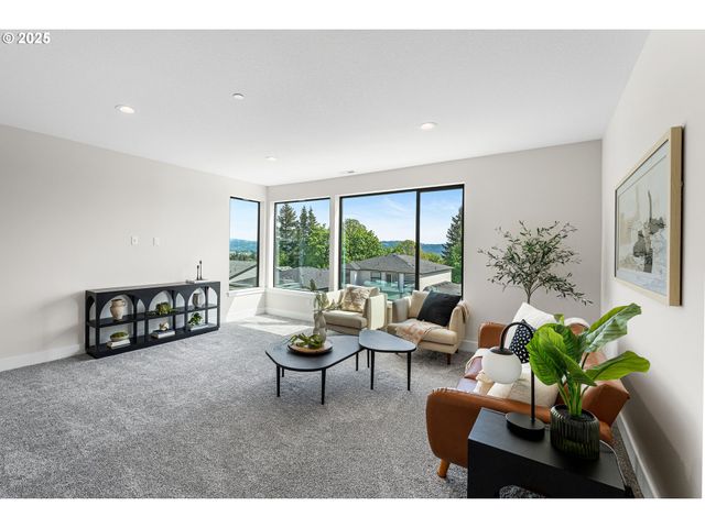 565 W U St, Washougal, WA 98671