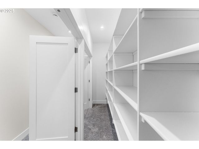 565 W U St, Washougal, WA 98671