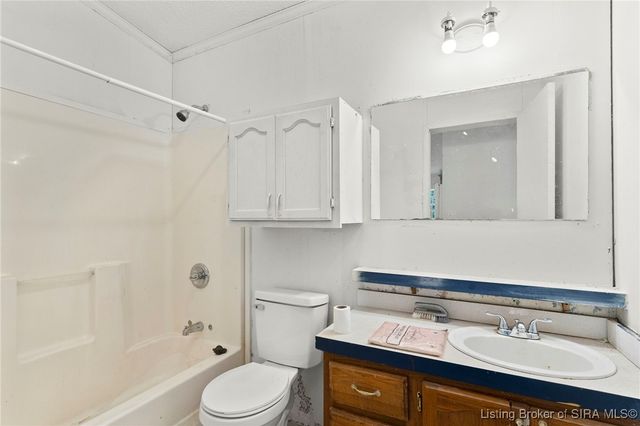 694 S Thompson Road, Lexington, IN 47138