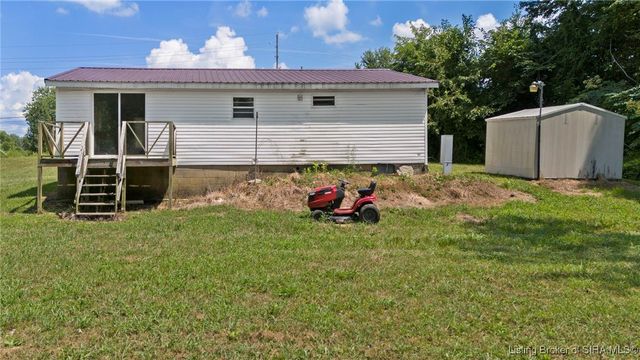 694 S Thompson Road, Lexington, IN 47138