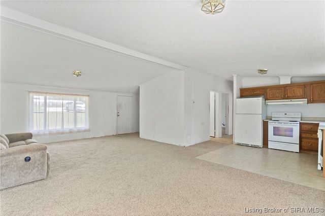 694 S Thompson Road, Lexington, IN 47138