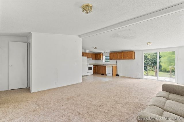 694 S Thompson Road, Lexington, IN 47138